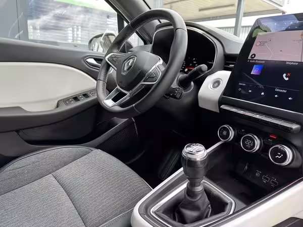 Nettoyage intérieur voiture à Bayonne – Cubile Expert, habitacle propre et rafraîchi